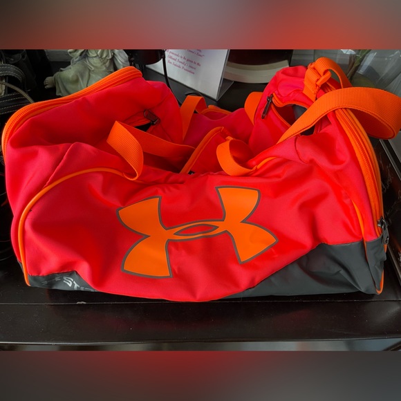 Under Armour Bags 325 Under Armor Gym Overnight Duffle Bag Poshmark